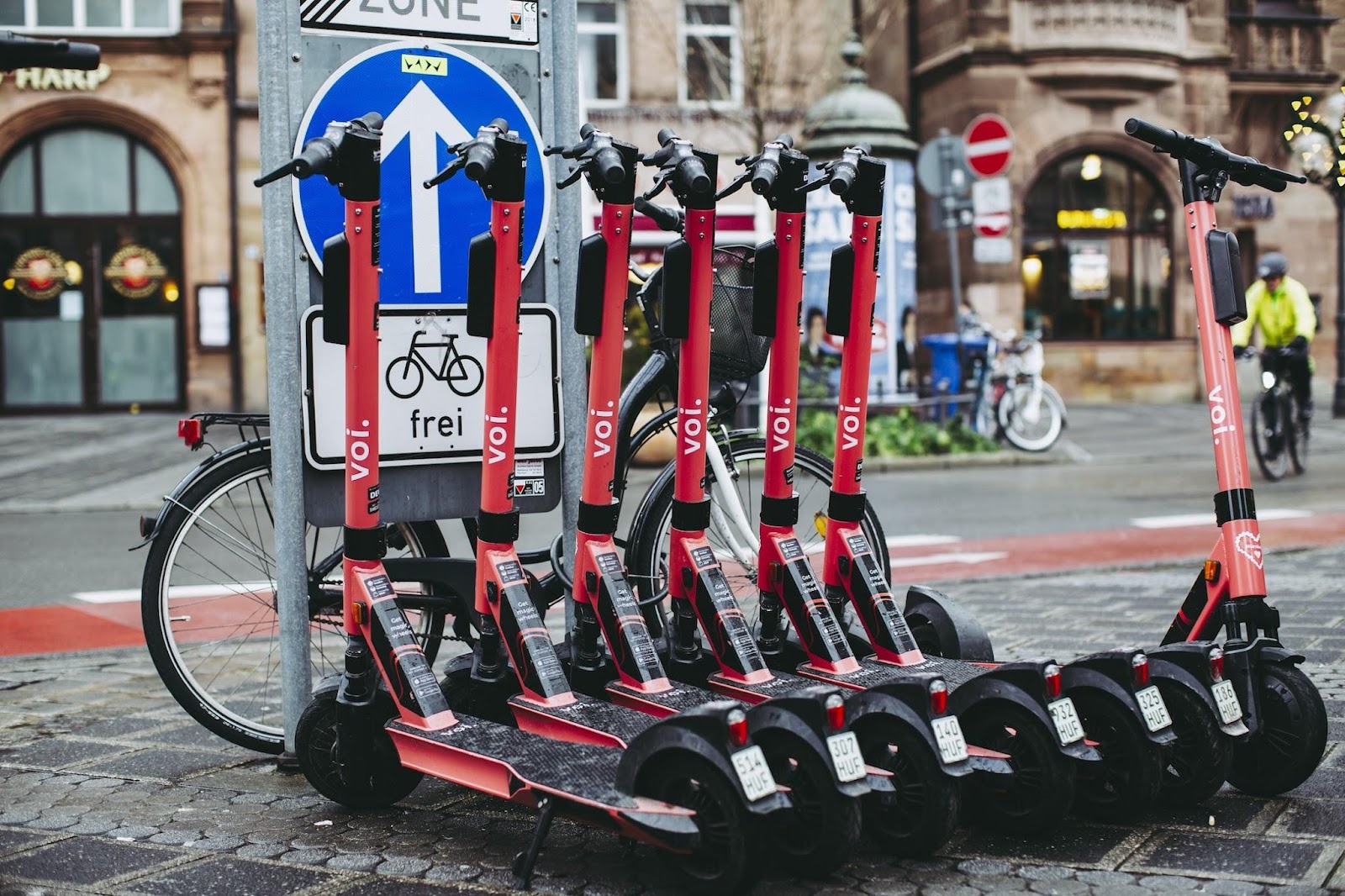 Zoom to Your Destination: 6 E-Scooters That Leave Others in the Dust 1
