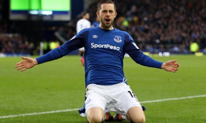 Confirmed: Everton star Gylfi Sigurdsson out for six to eight weeks with  knee injury – talkSPORT