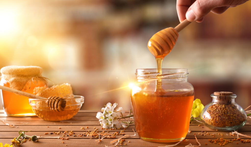 Chữa nhiệt miệng bằng mật ong