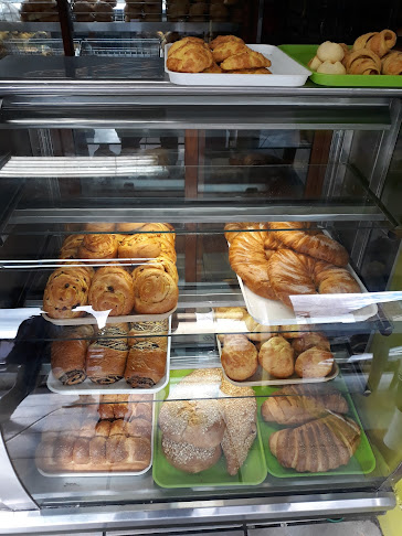 Opiniones de Crisma Panadería en Quito - Panadería