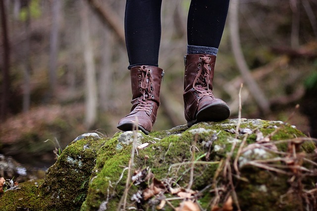 how to choose the right hiking boots