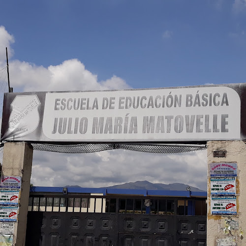 Escuela de Educación Básica Julio María Matovelle