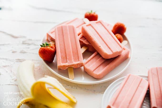 Strawberry Banana Popsicles - the perfect summer treat