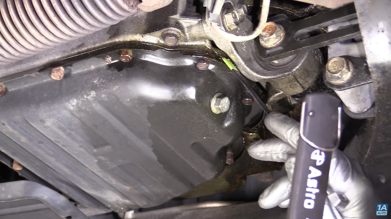 Image of leaking oil pan
