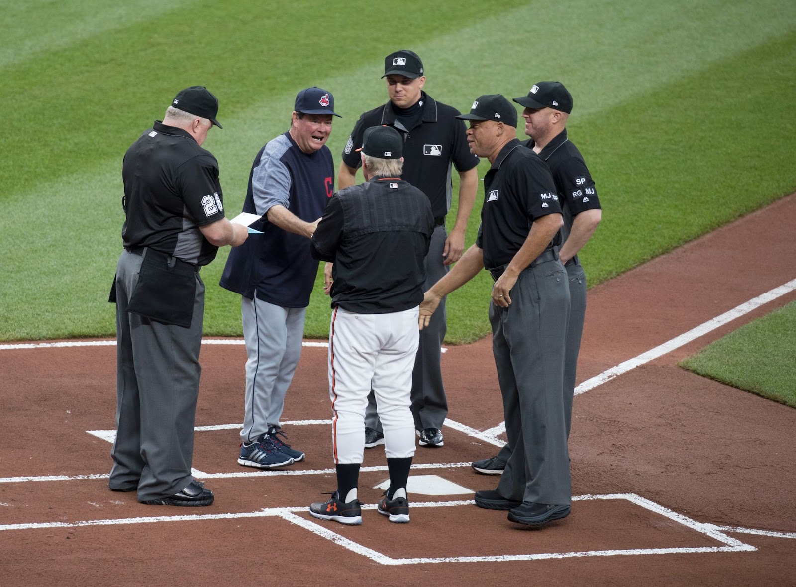 How many umpires are there in Baseball? (Revealed)