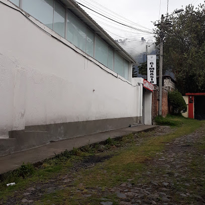 Capital Gym - RF3V+6C9, Jeronimo Leiton, Quito 170129, Ecuador