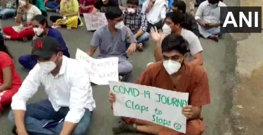 Telangana Doctors Protest