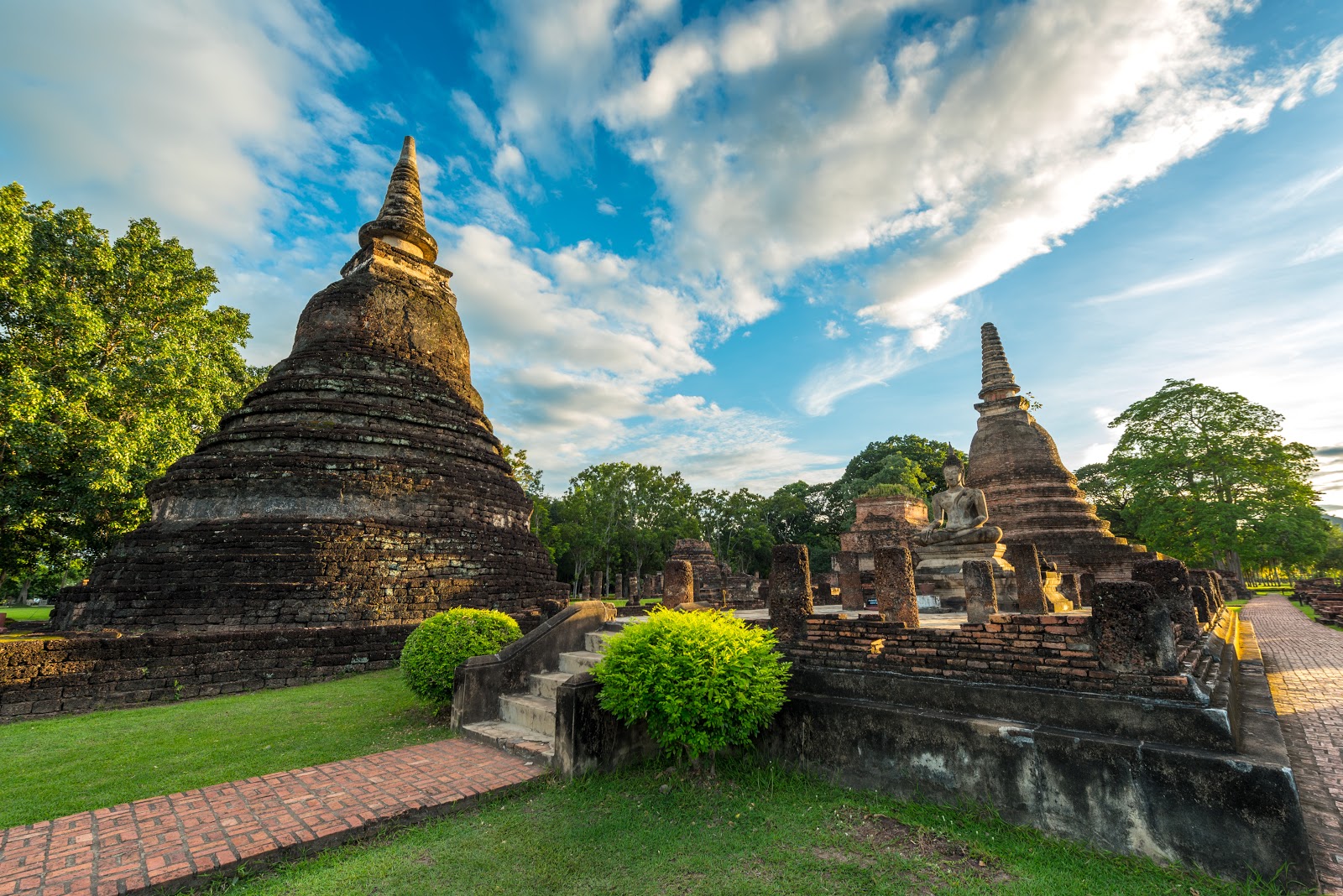 Wat Mahathat, Ayutthaya| Thailand Insider