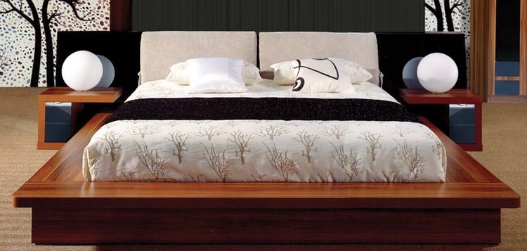 Giường ngủ gỗ căm xe cho căn hộ theo phong cách hiện đại.