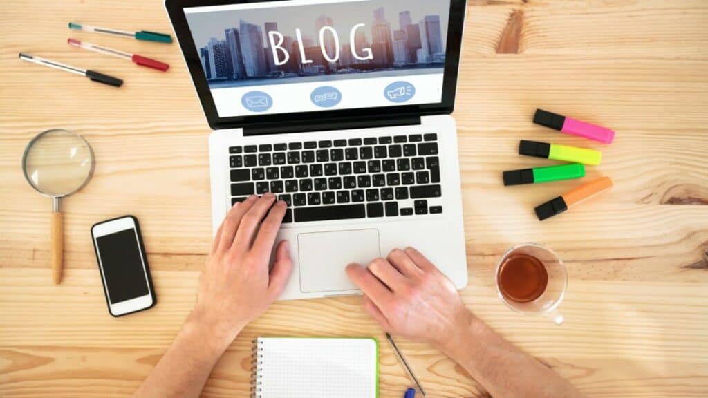 Why Blogging Is The Best Job To Work From Home