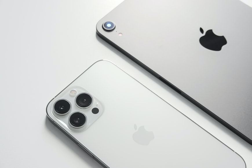 Apple презентовали новый iPhone: новые функции "яблочных" смартфонов 13 поколения