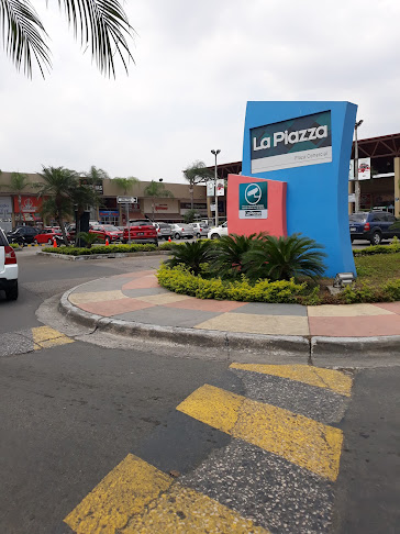 Centro Comercial La Piazza, Guayaquil, Ecuador
