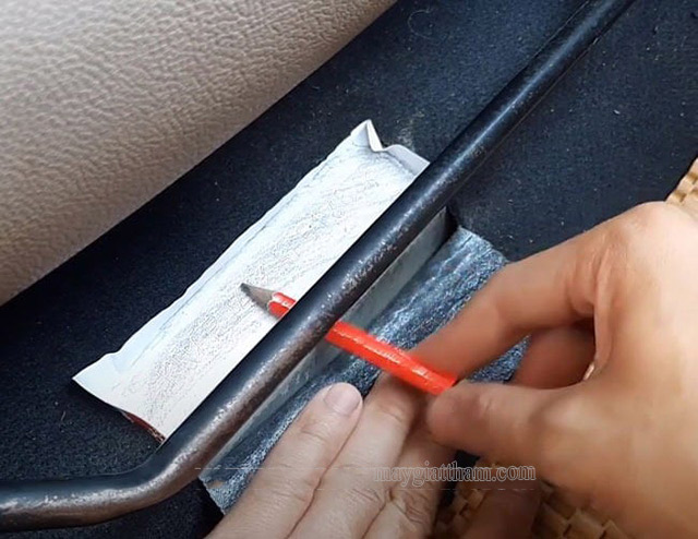 Tiến hành cà số khung số máy