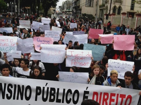 La enmienda constitucional conocida como PEC 241 está en trámite en el Congreso y, de ser aprobada, impondrá un límite a los gastos públicos durante 20 años.