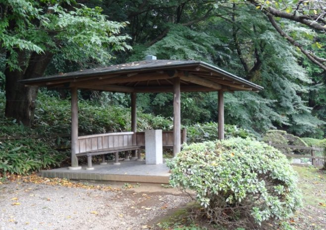 Visiting the Garden of Words in Shinjuku Gyoen - The pavilion