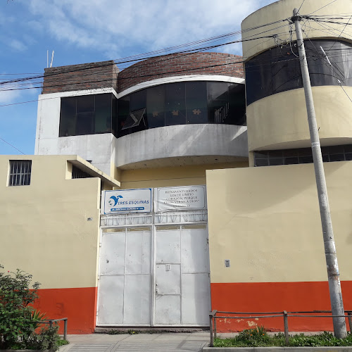 Iglesia Evangelica Peruana Tres Esquinas - Huancayo