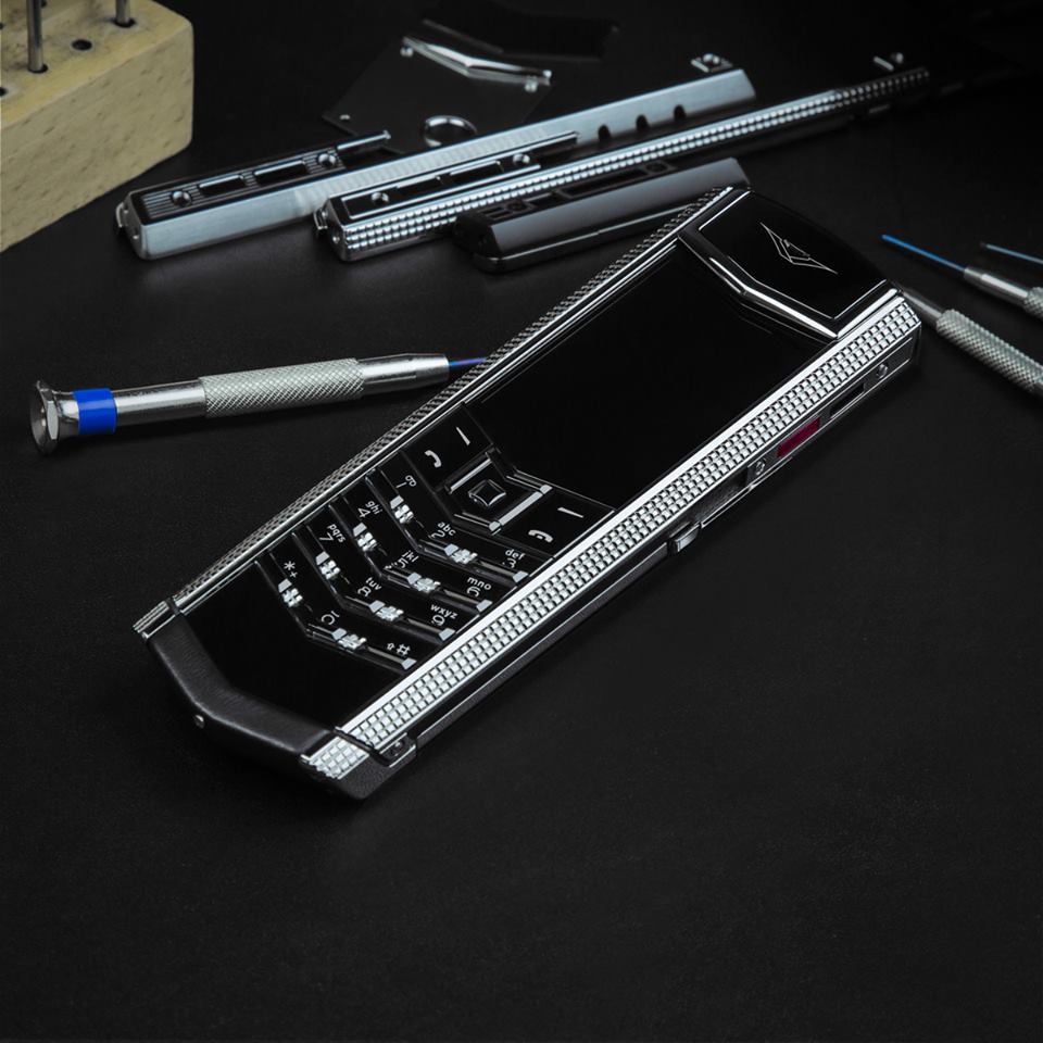 vertu signature s được trang bị tính năng bảo mật vô cùng an toàn