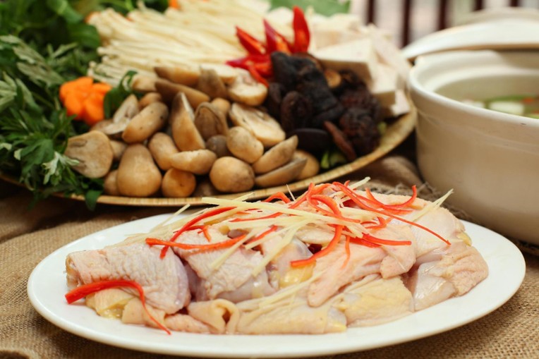 Thuc Don Lau Ga Thap Cam Chieu Dai Ban Be Ngay Tai