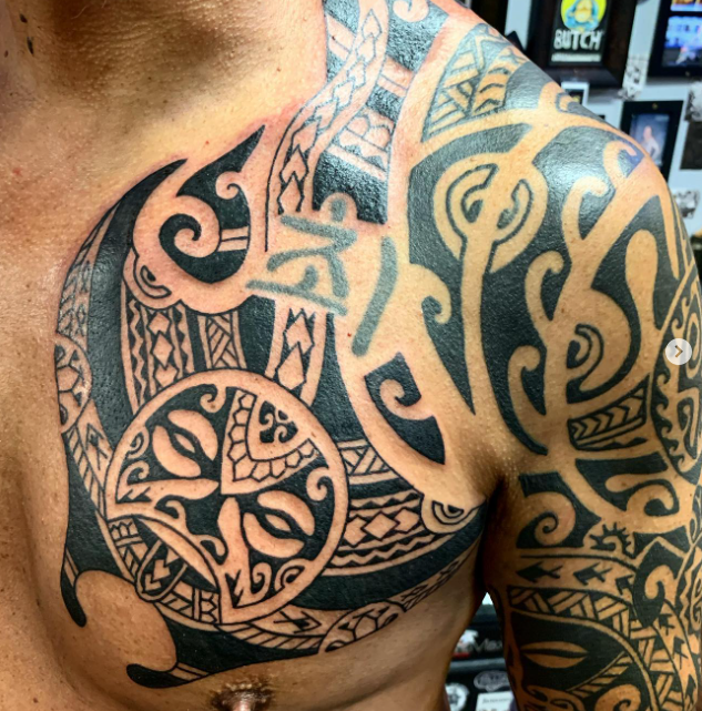 Beautiful Polynesian Tribal Tattoo