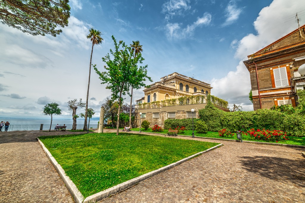 cosa vedere a sorrento villa comunale