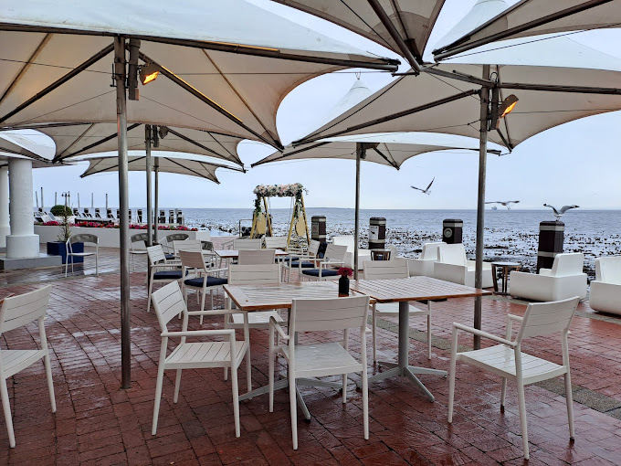 Tobago's Restaurant, Bar and Terrace