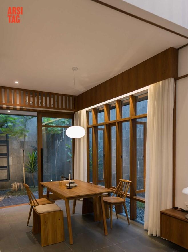 Material kayu untuk furnitur, rangka pintu dan jendela, karya Birka Loci via Arsitag  