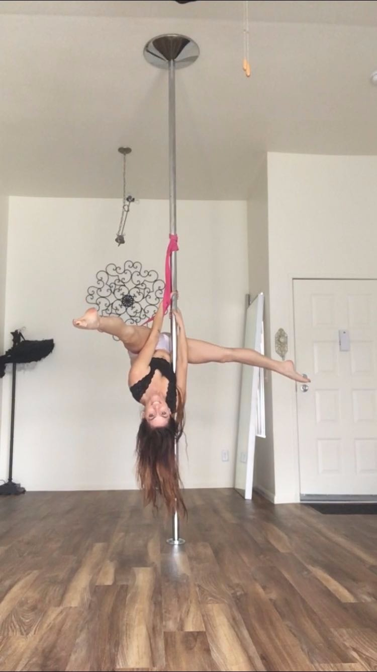 5 Day Pole dancing home workout 