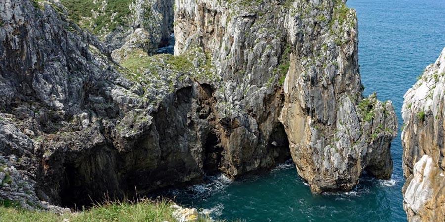 what to see in asturias in 3 days cliffs