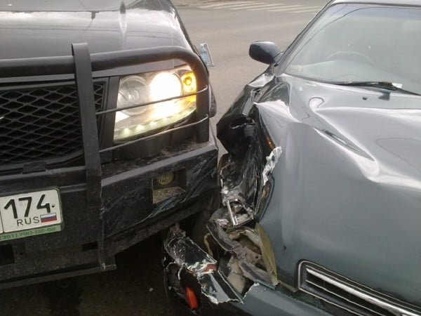 Giảm thiểu thiệt hại xảy ra cho xe khi gặp va chạm