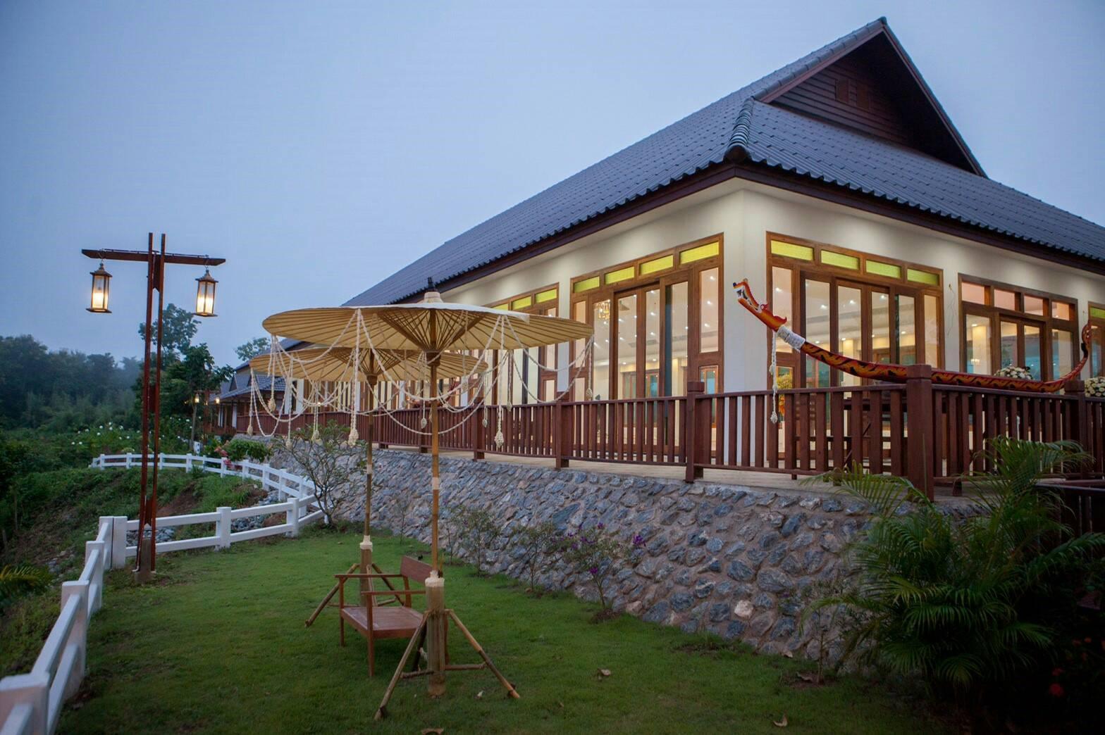 4. โรงแรม น่าน กรีน เลควิว รีสอร์ต Nan Green Lake View Resort