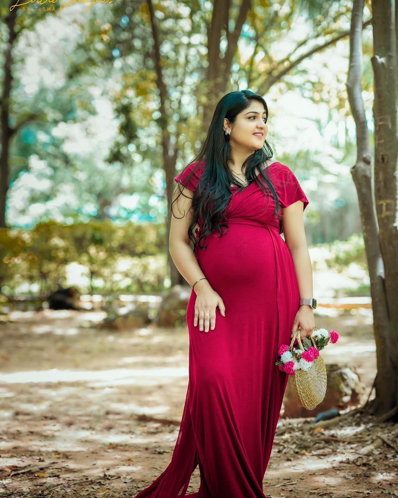 Little Dimples By Tisha is a well-known Maternity Photoshoot in Bangalore. Specialized in Maternity Photoshoot, pregnancy, and Baby Photoshoot Bangalore.