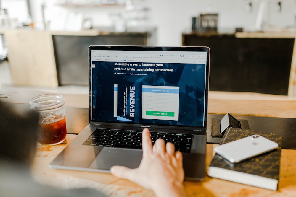 make money with affiliate marketing without a website