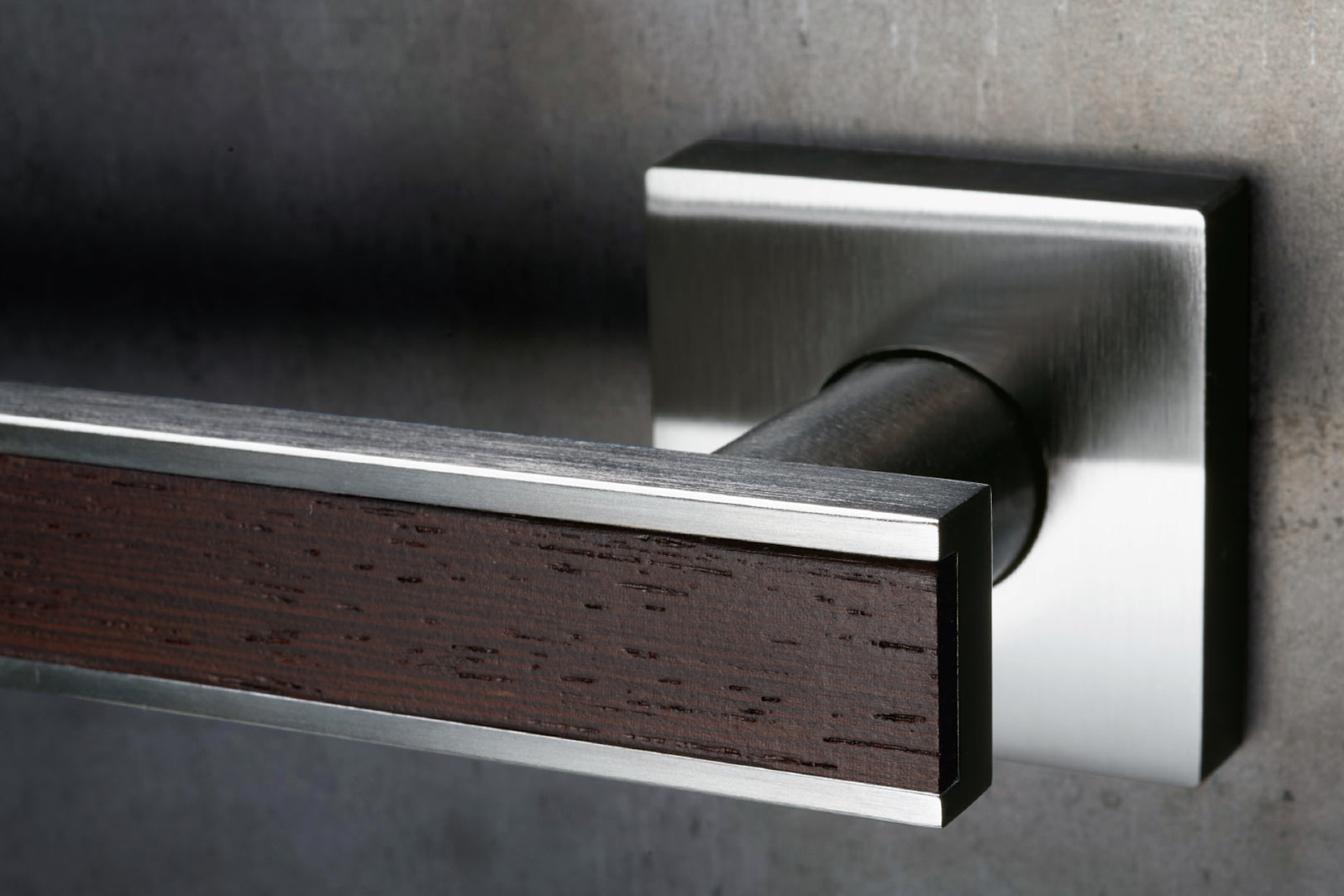 Heleh Italy Sharing The Effective Way To Add A Closet Door Lock