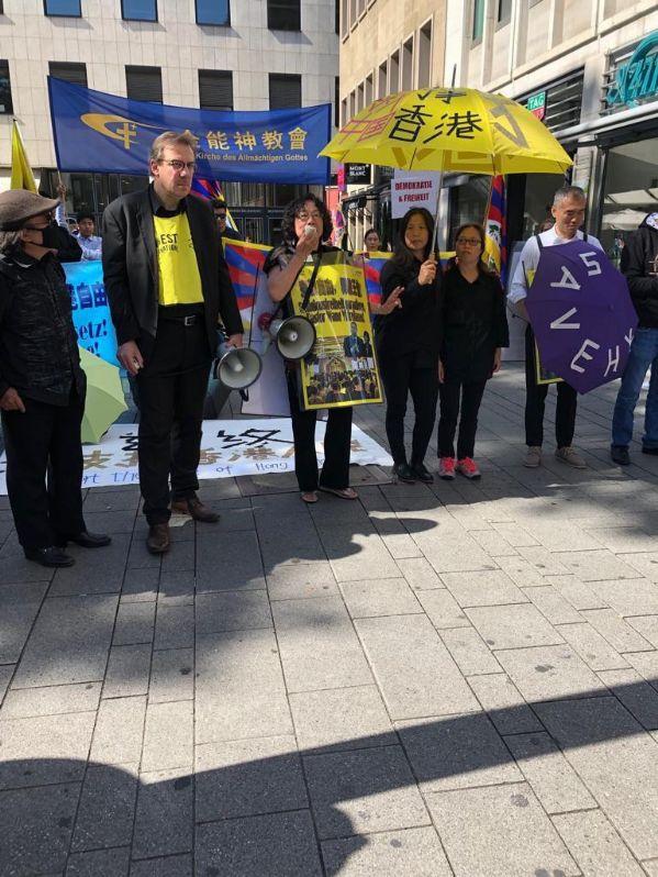 流亡异议人士“搅局”科隆“中国节”,在德国声援香港