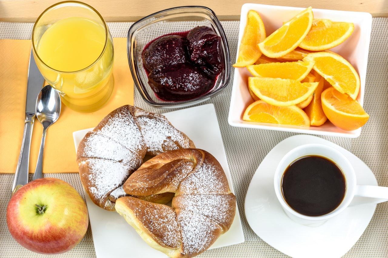 Five tips for healthy breakfast