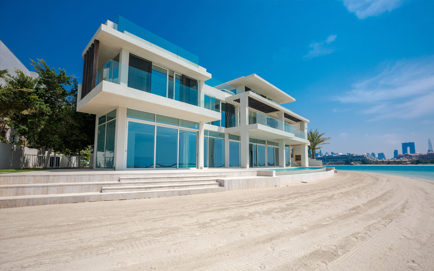 villa in dubai for beachfront living