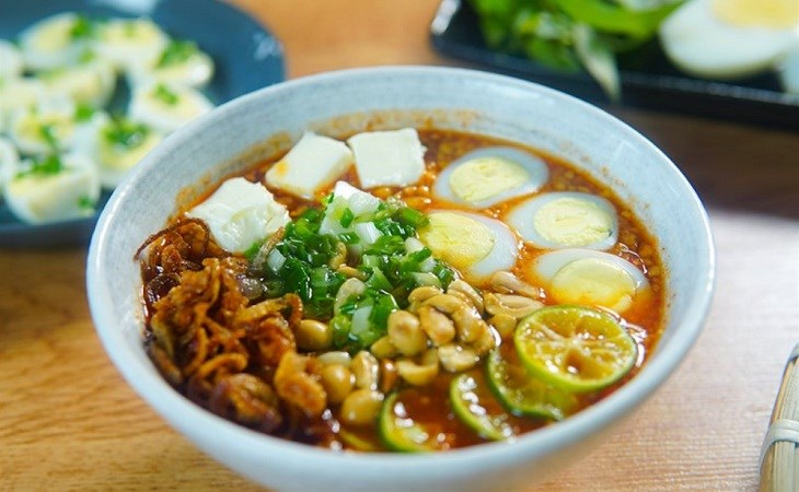 12 món ăn vặt siêu hot biến tấu từ bánh tráng của giới trẻ Sài Gòn
