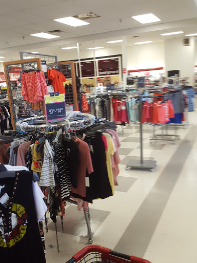 Department Store «T.J. Maxx», reviews and photos, 4070 Commonwealth Ave, Eau Claire, WI 54701, USA