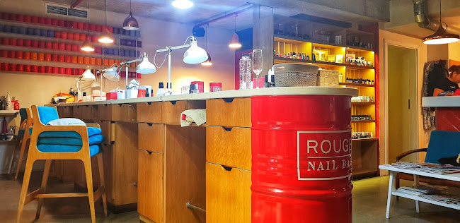 Opinii despre Rouge Nail Bar în <nil> - Salon de înfrumusețare