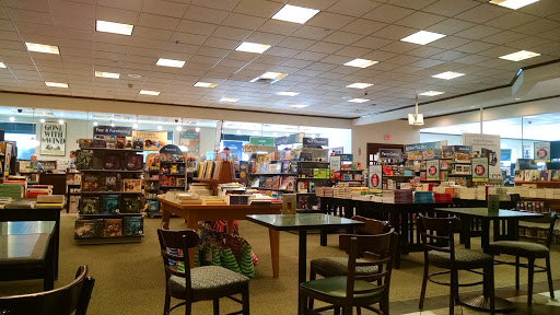 Book Store «Barnes & Noble», reviews and photos, 4940 Monroe St, Toledo, OH 43623, USA