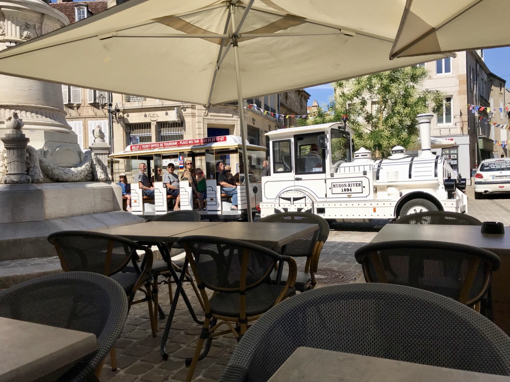 Photo n° 2 de l'avis de Edward. fait le 14/09/2017 à 10:58