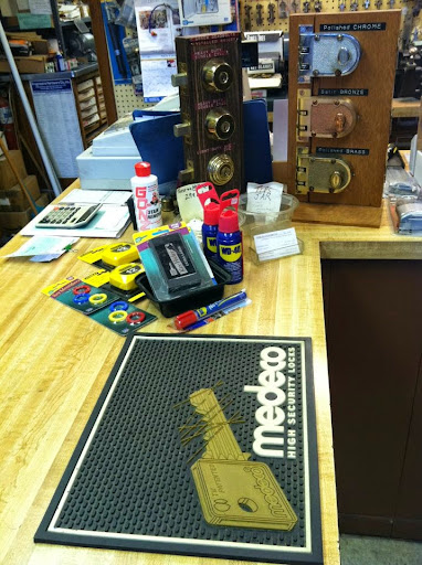 Locksmith «Hoblin Locksmiths», reviews and photos, 69 Garth Rd, Scarsdale, NY 10583, USA