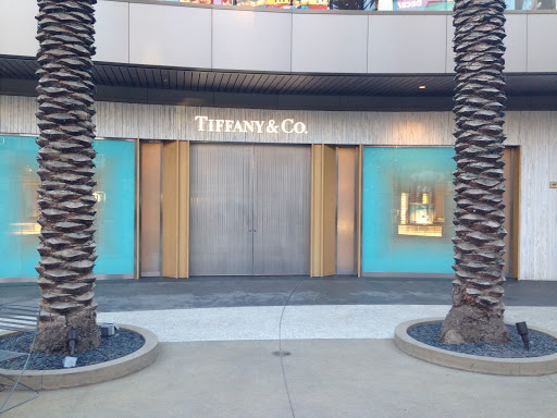 Jewelry Store «Tiffany & Co.», reviews and photos, 395 Santa Monica Blvd, Santa Monica, CA 90401, USA