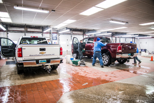 Don's Car Washes - 13th Ave en Fargo