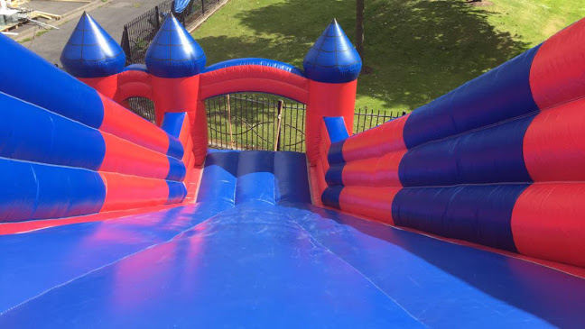 Captain Bounce - Inflatable Hire - Event Planner