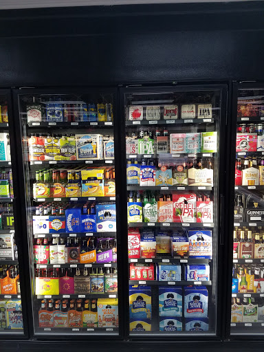 Liquor Store «Enfield Liquor and Wine», reviews and photos, 920 Enfield St, Enfield, CT 06082, USA