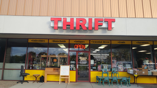 Thrift Store «Treasures Galore The Indoor Garage Sale Thrift Store», reviews and photos, 1964 Rahncliff Ct #800, Eagan, MN 55122, USA