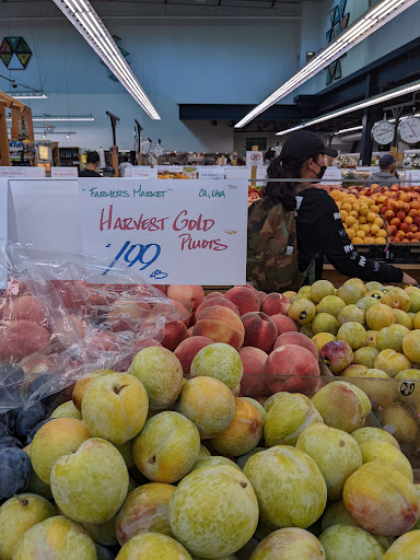 Supermarket «Berkeley Bowl West», reviews and photos, 920 Heinz Ave, Berkeley, CA 94710, USA