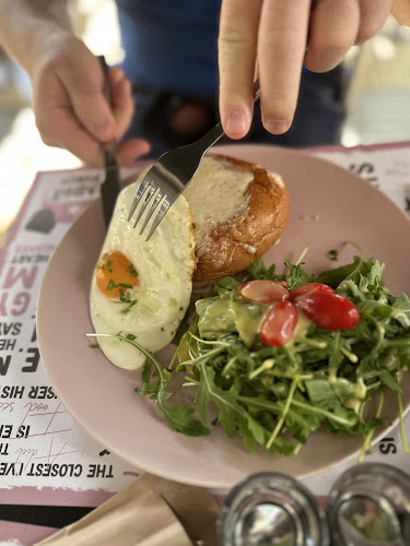 Αριθμός τηλεφώνου The Rabbit Punch