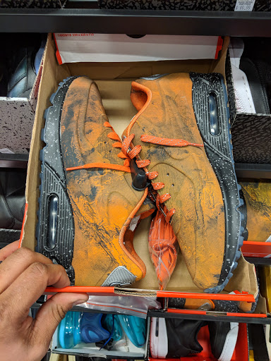 Clothing Store «Nike Clearance Store», reviews and photos, 5209 International Dr, Orlando, FL 32819, USA